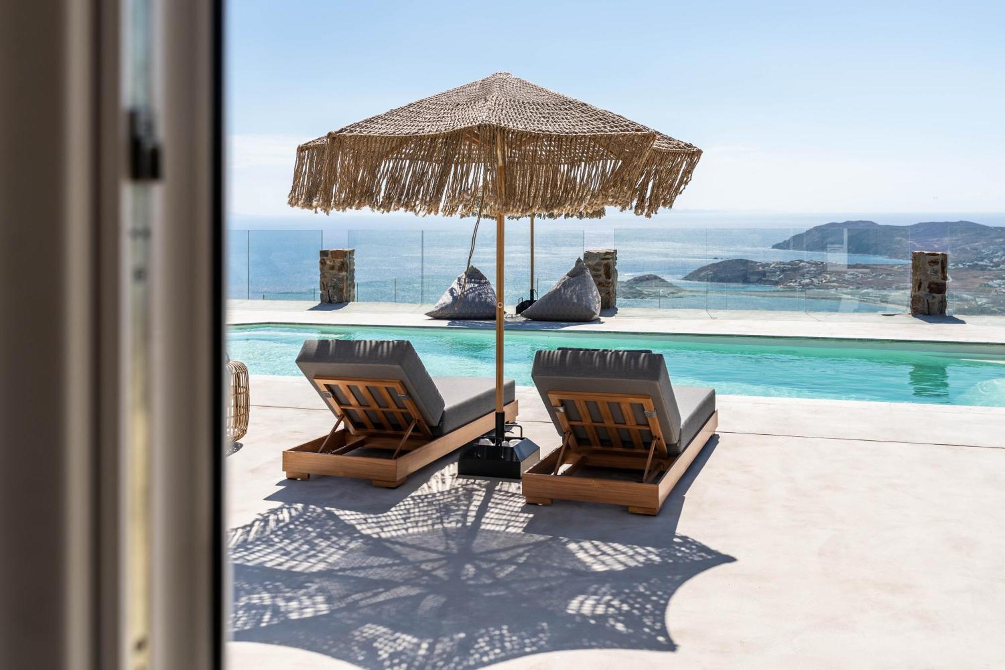 Makani Suites Ano Mera Exterior photo